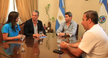 Reunión con responsable de Aerovías DAP por vuelos desde San Juan a Santiago de Chile