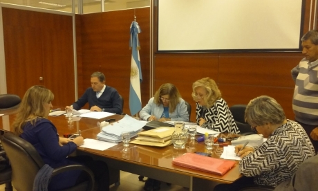 Apertura de sobres de licitación pública para ampliación de la Escuela Dra. Julieta Lanteri – La Majadita – Valle Fértil